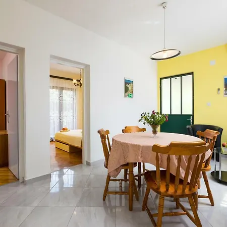 Bartul Apartman Razanj